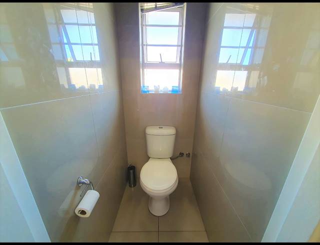2 BEDROOM HOUSE TO LET IN GOODWOOD ESTATE